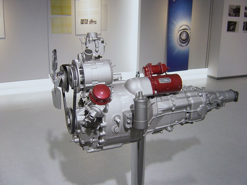 Двигатель Mazda.